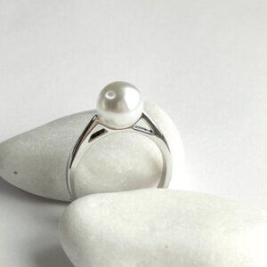 Swarovski Elements solitaire Pearl 14k white gold cocktail ring size 8